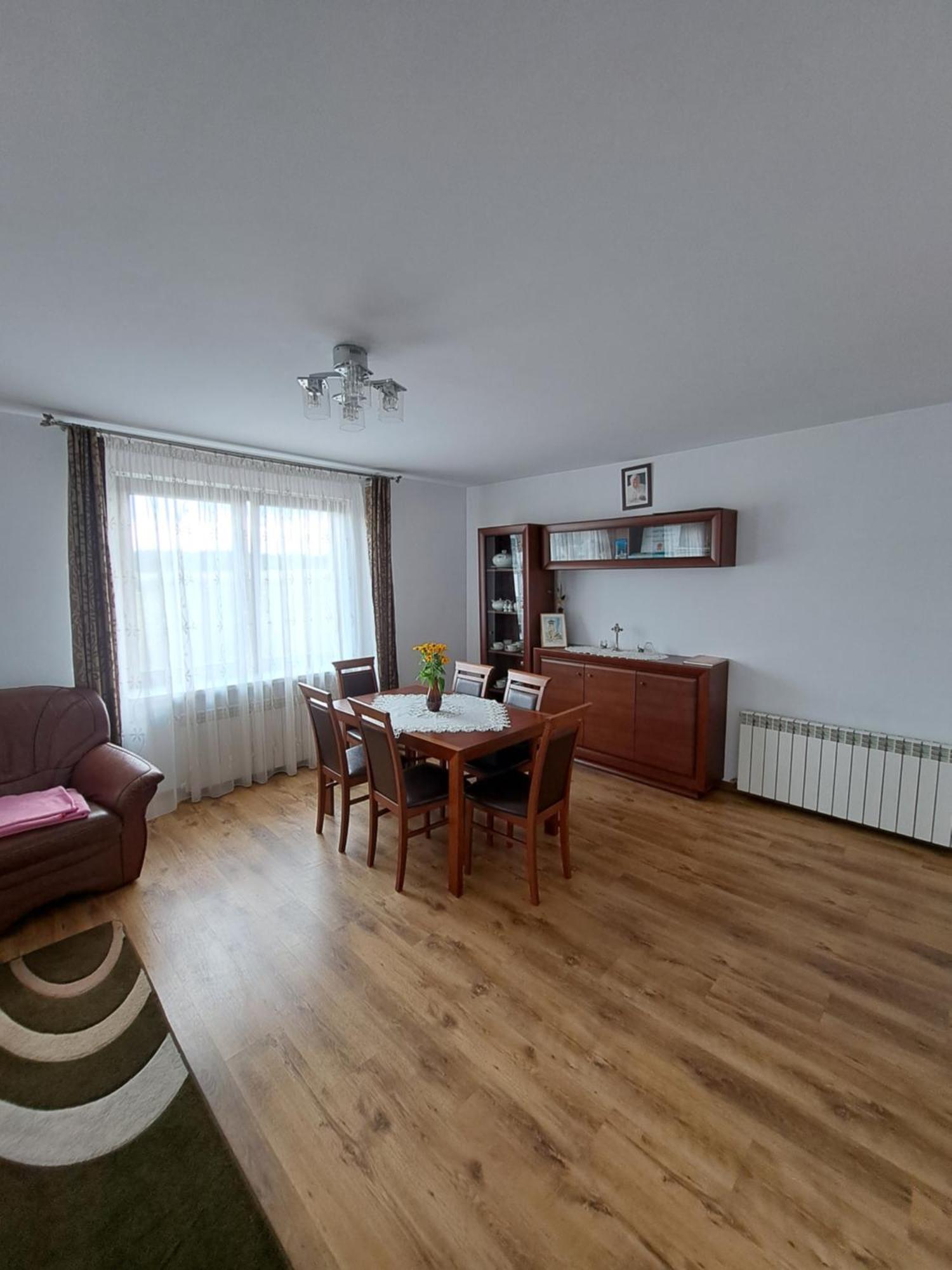 Pod Placzacym Kamieniem * Jozefow (Bilgoraj)